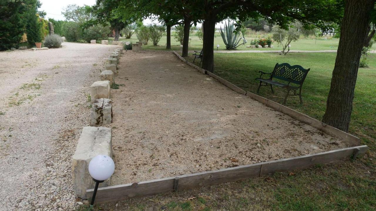 Mas Maurane - Les Lavandes Aux Portes D'Arles Lägenhet Tarascon Exteriör bild