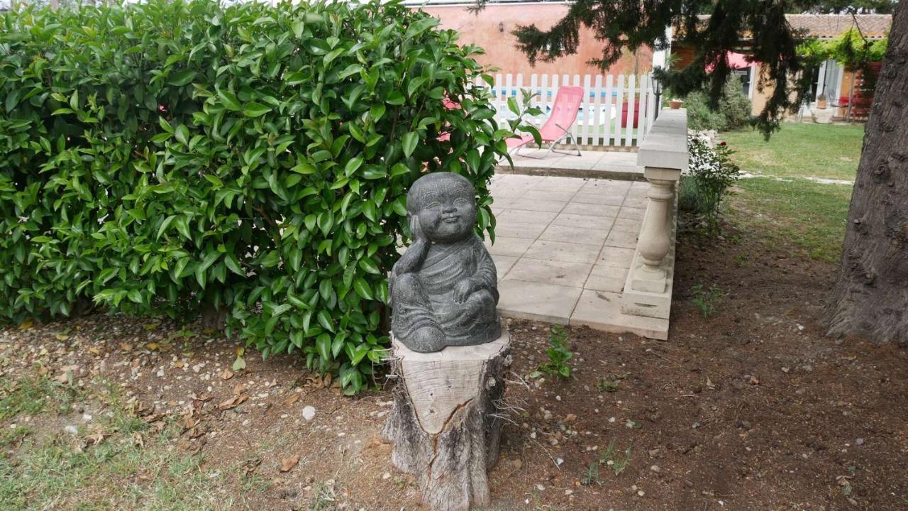 Mas Maurane - Les Lavandes Aux Portes D'Arles Lägenhet Tarascon Exteriör bild
