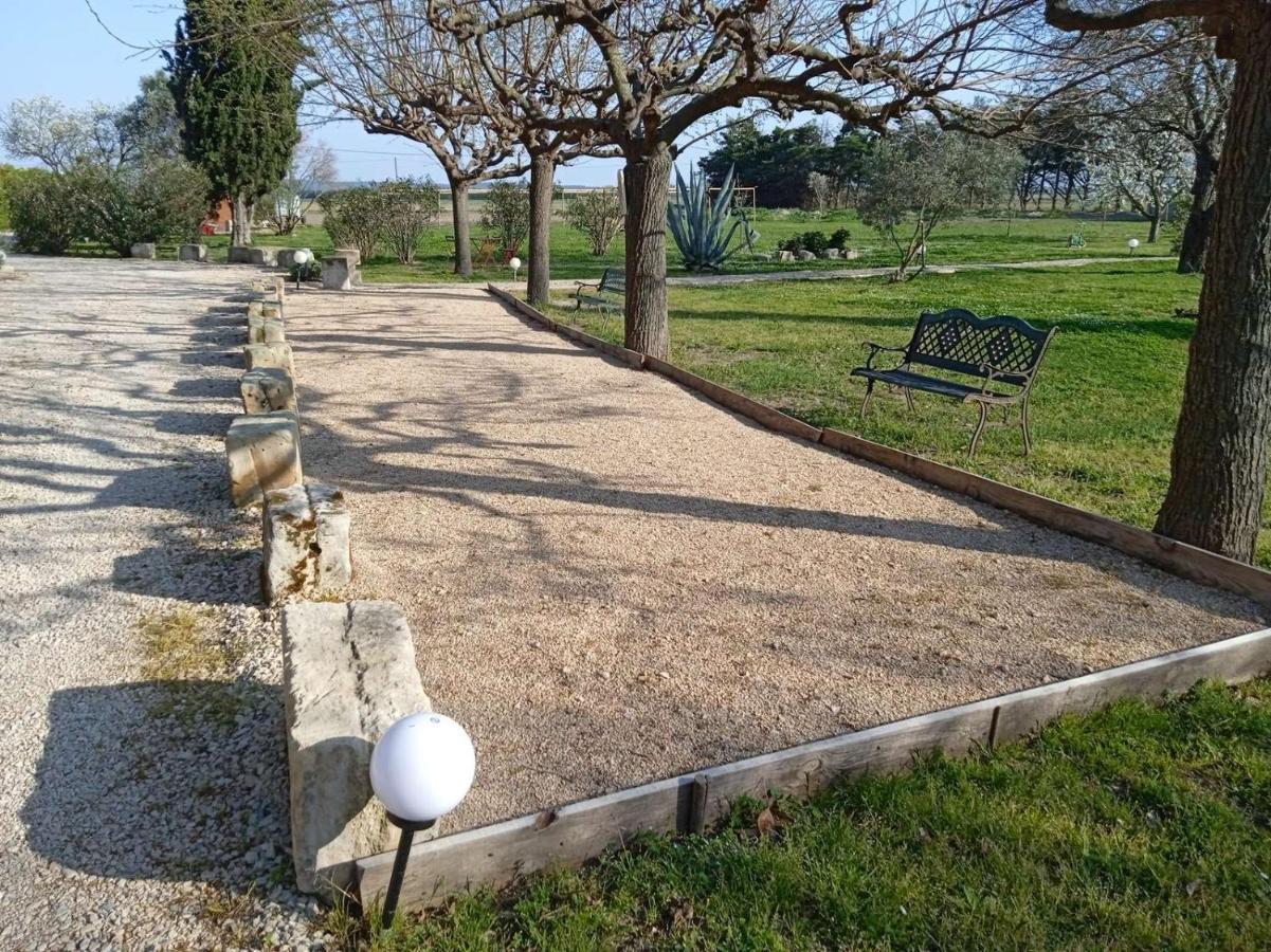 Mas Maurane - Les Lavandes Aux Portes D'Arles Lägenhet Tarascon Exteriör bild
